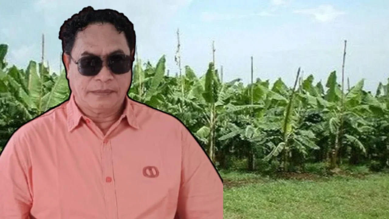 Mozes Rutumalessy (tokoh Pemuda Kabupaten Seram Bagian Barat, Provinsi Maluku)