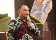 Ketua Komisi IV Joni Betaubun Paparkan Materi Peran DPR Papua Dalam Penanganan Bencana Daerah