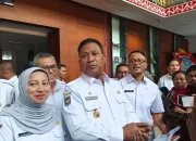 Mampir di Kamarian Setelah Banjir, Wagub Maluku Pastikan Bantuan Segera Disalurkan
