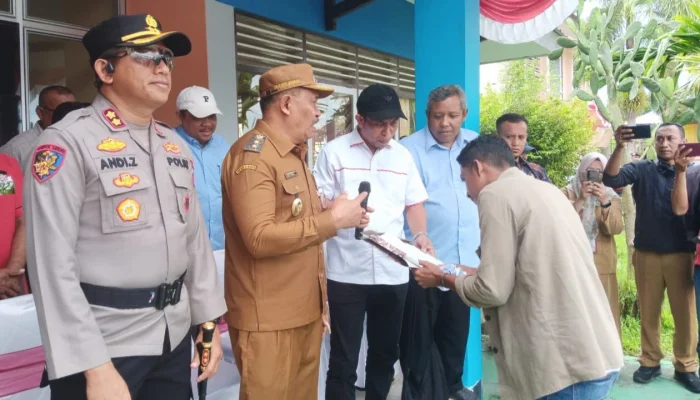 Gelar Demo Damai, HMI dan BEM Cabang SBB Sampaikan 7 Tuntutan Kepada DPRD