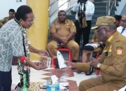 Memangkas Birokrasi, Warga Jayapura Kini Bisa Langsung Curhat Masalah ke Walikota