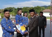 Pemkab SBB Resmi Serahkan SK PPPK Paruh Waktu, Ini Pesan Bupati Asri Arman
